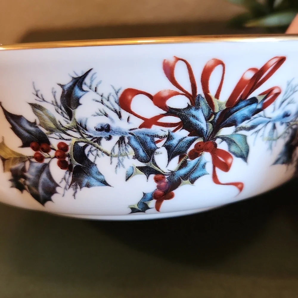 Lenox Winter Greetings Holiday Bowl with Holly Design - Picture 2 of 6